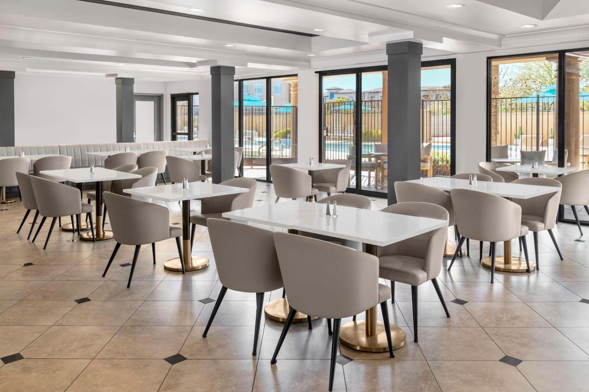 Doubletree By Hilton Phoenix-Gilbert Extérieur photo
