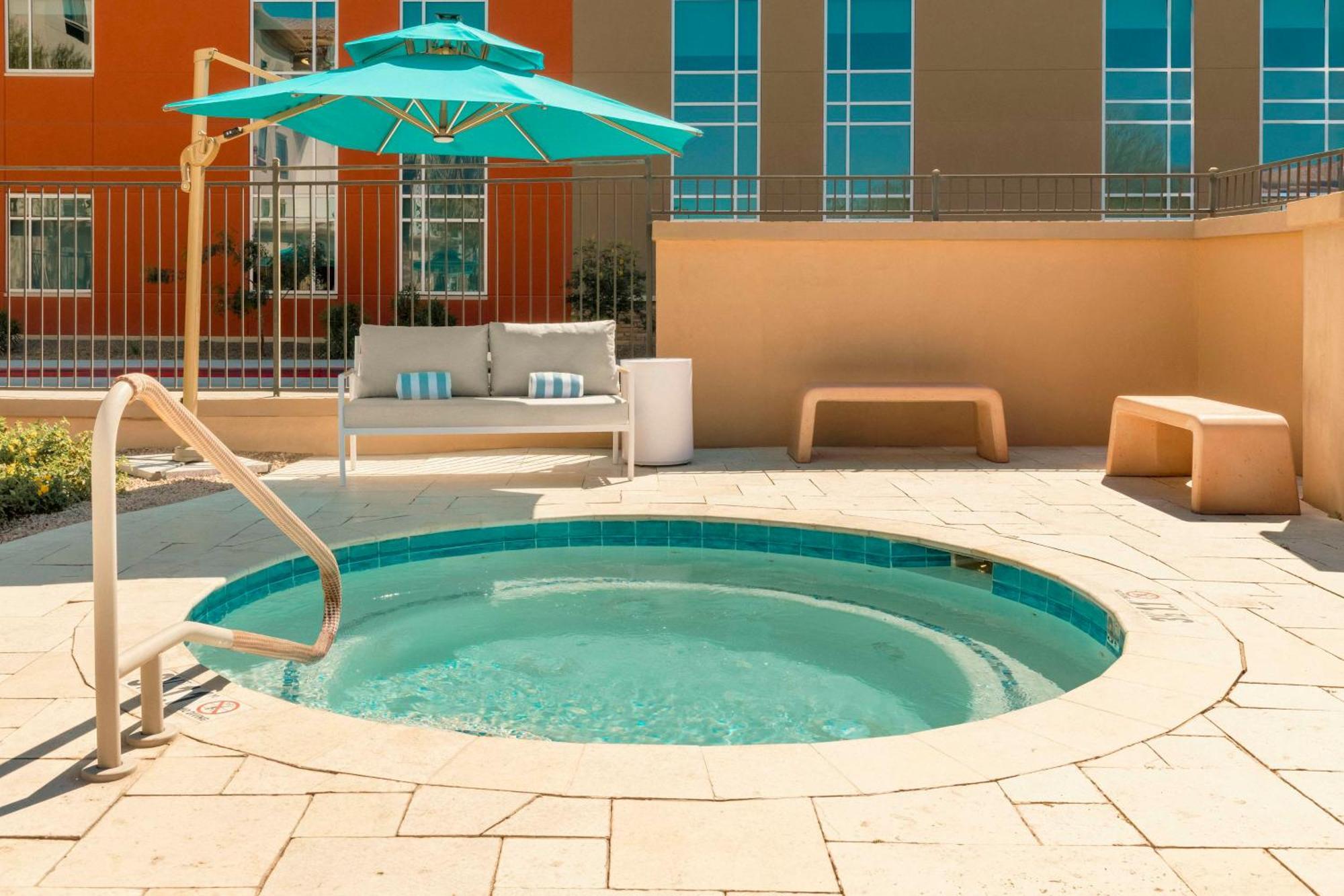 Doubletree By Hilton Phoenix-Gilbert Extérieur photo